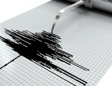 ΕΚΤΑΚΤΟ: Ισχυρός σεισμός 5,2 Ρίχτερ «ταρακούνησε» την Πάτρα